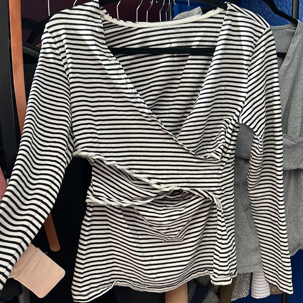 H&M Organic Cotton Nursing Long Sleeved Shirt (pair)
